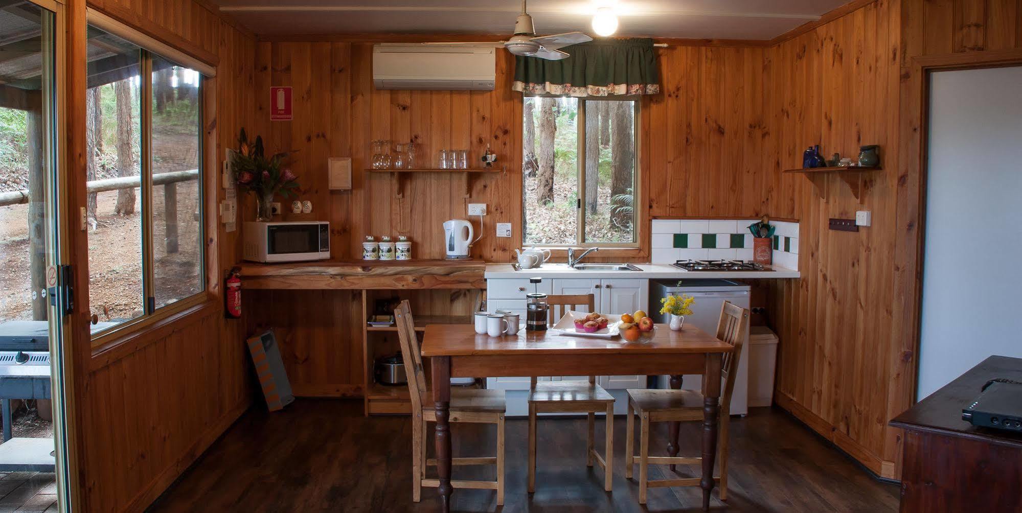 Balingup Heights Hilltop Forest Cottages Экстерьер фото